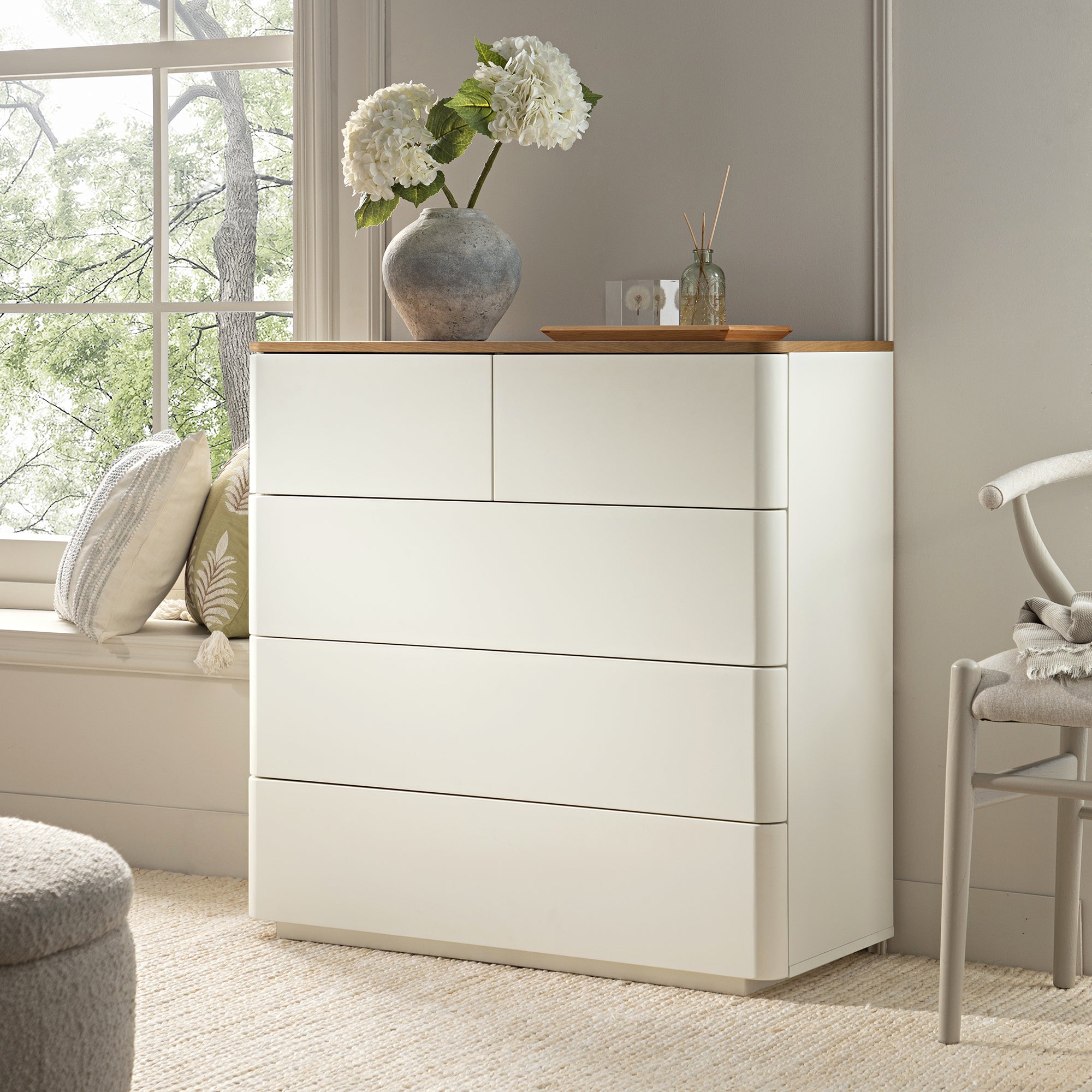 Agnes Curved Edge 2 over 3 Chest of Drawers, Off White with Oak Top