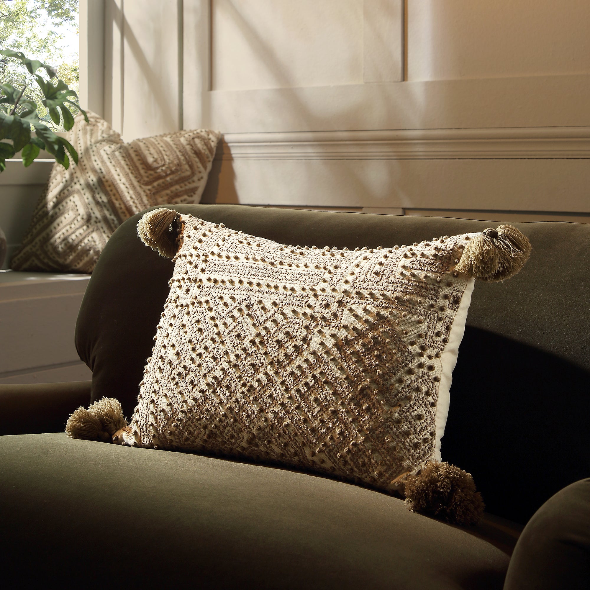 Boho Collection Savannah French Knot Tassel Cushion