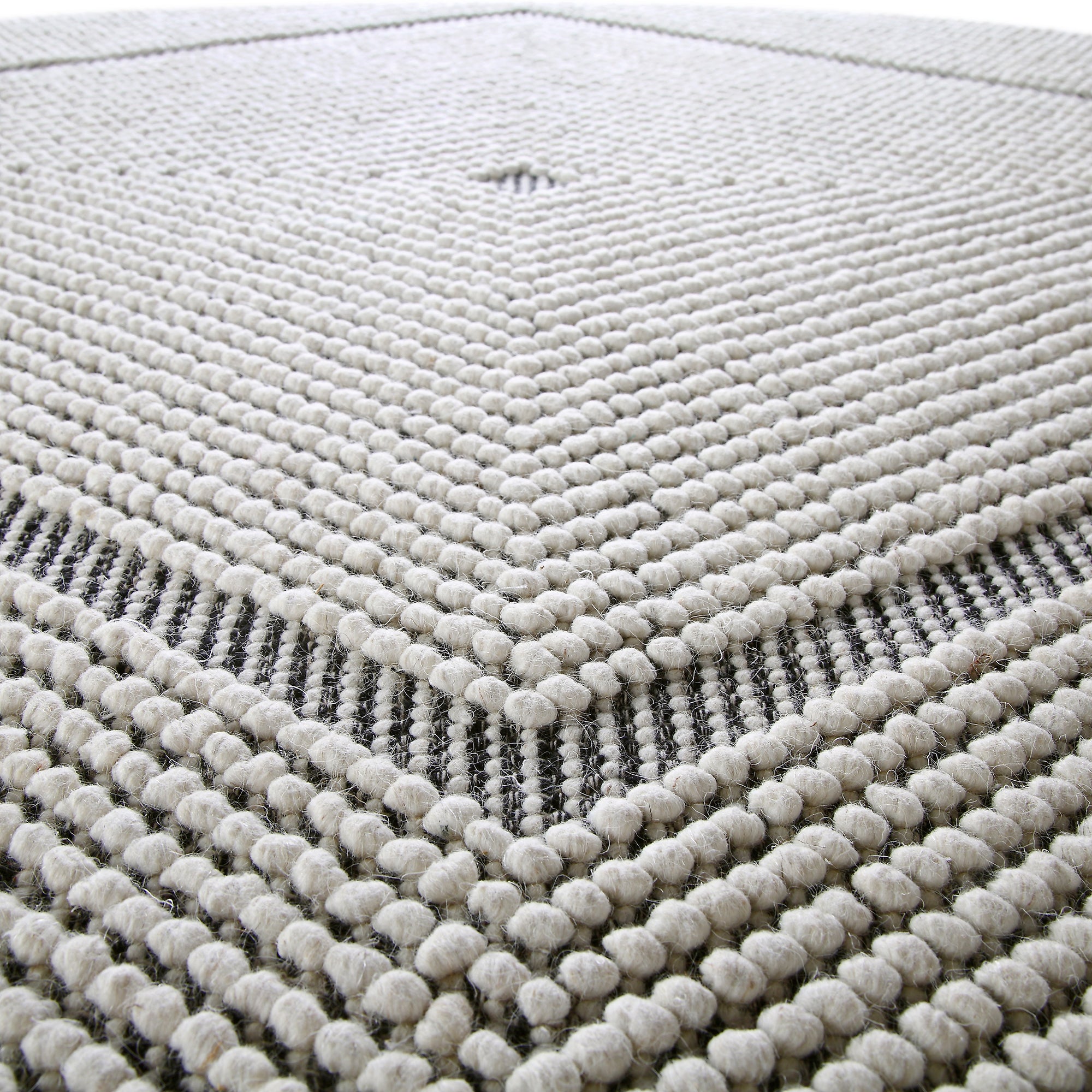 Avanti Hand Woven Salt and Pepper Diamond Bobble Wool Round Rug