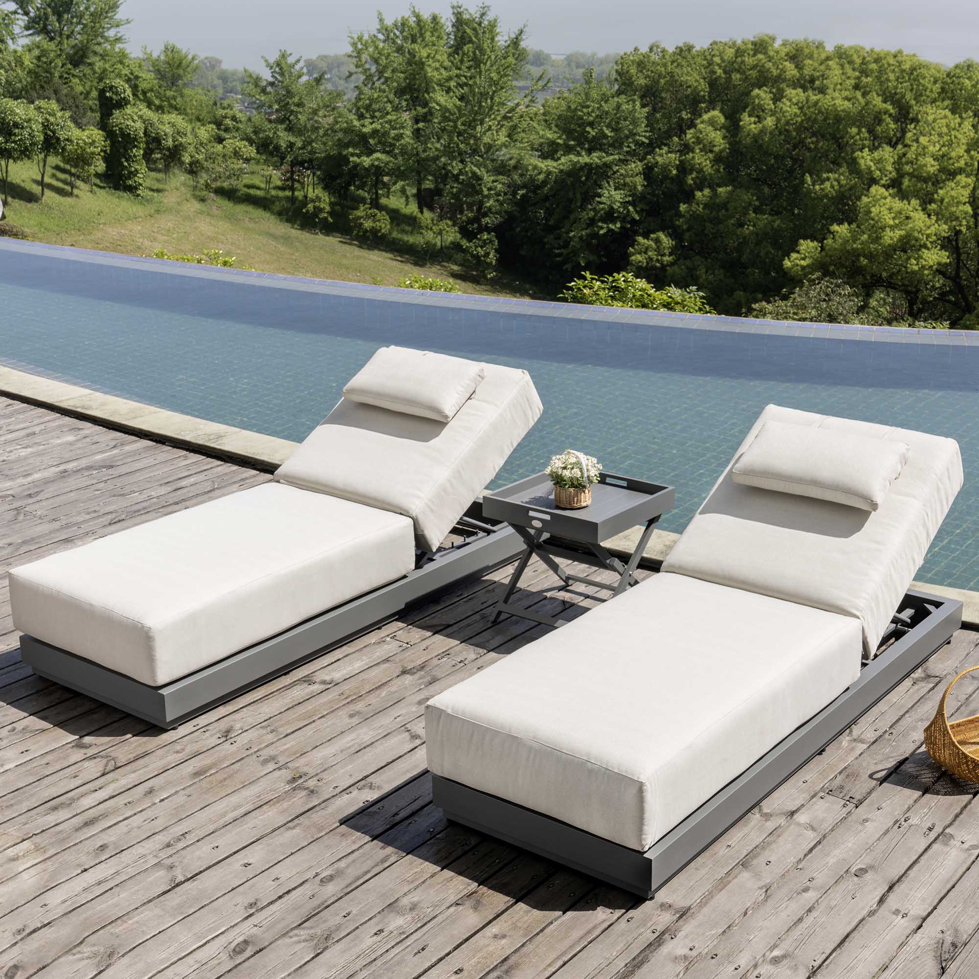 Pedra Rope and Aluminium Outdoor Sun Lounger and Side Table Set