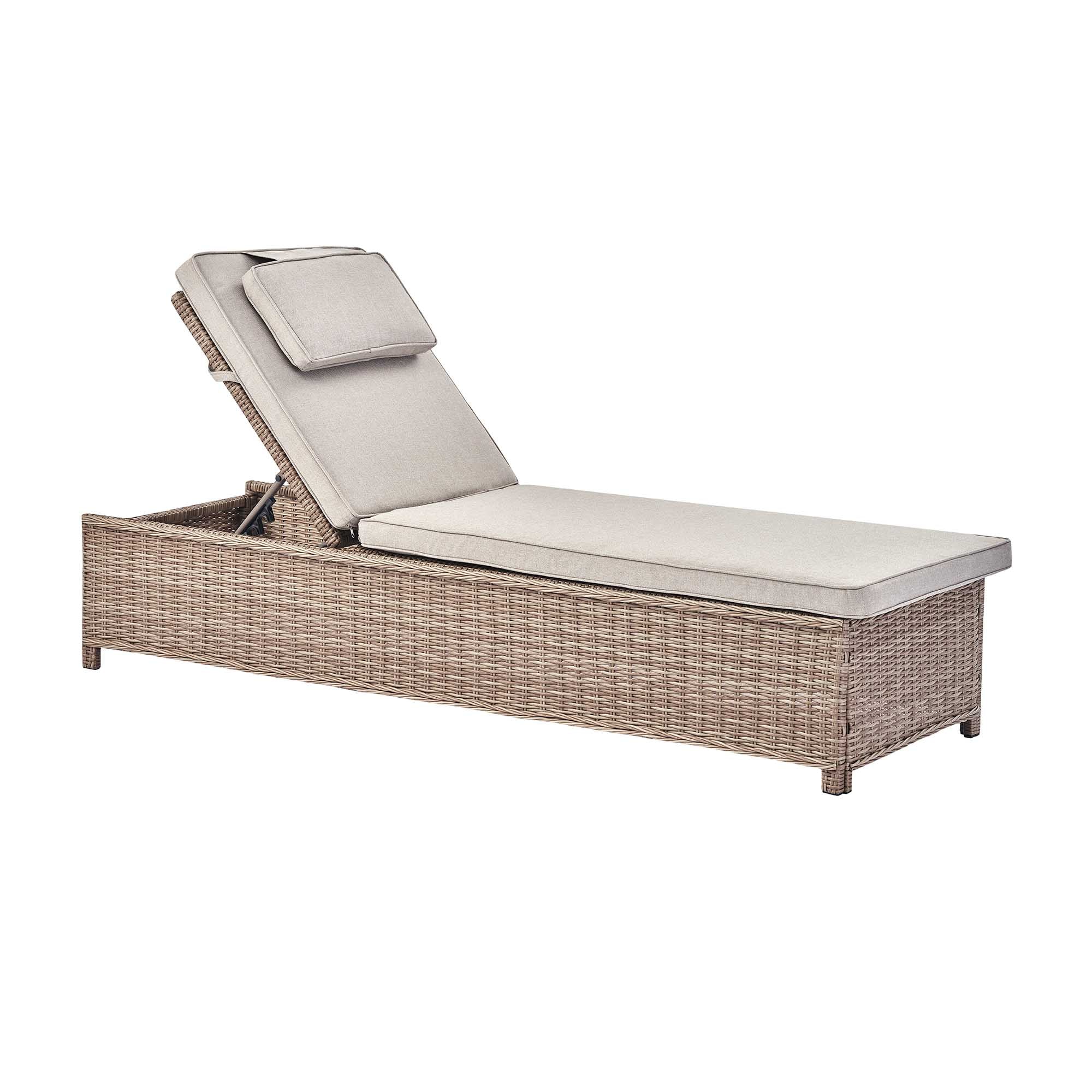 Hampshire Round Wicker Rattan Sun Lounger, Natural