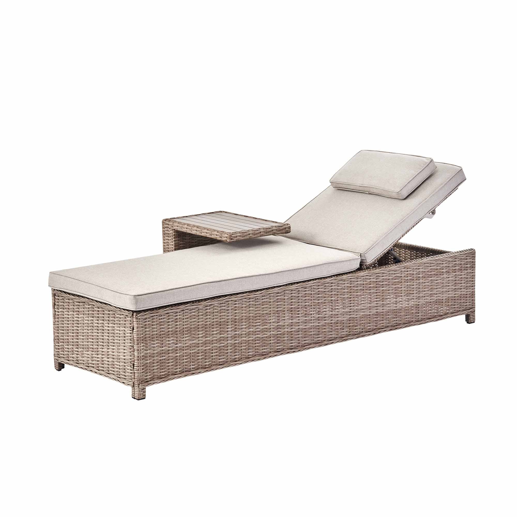 Hampshire Round Wicker Rattan Sun Lounger, Natural