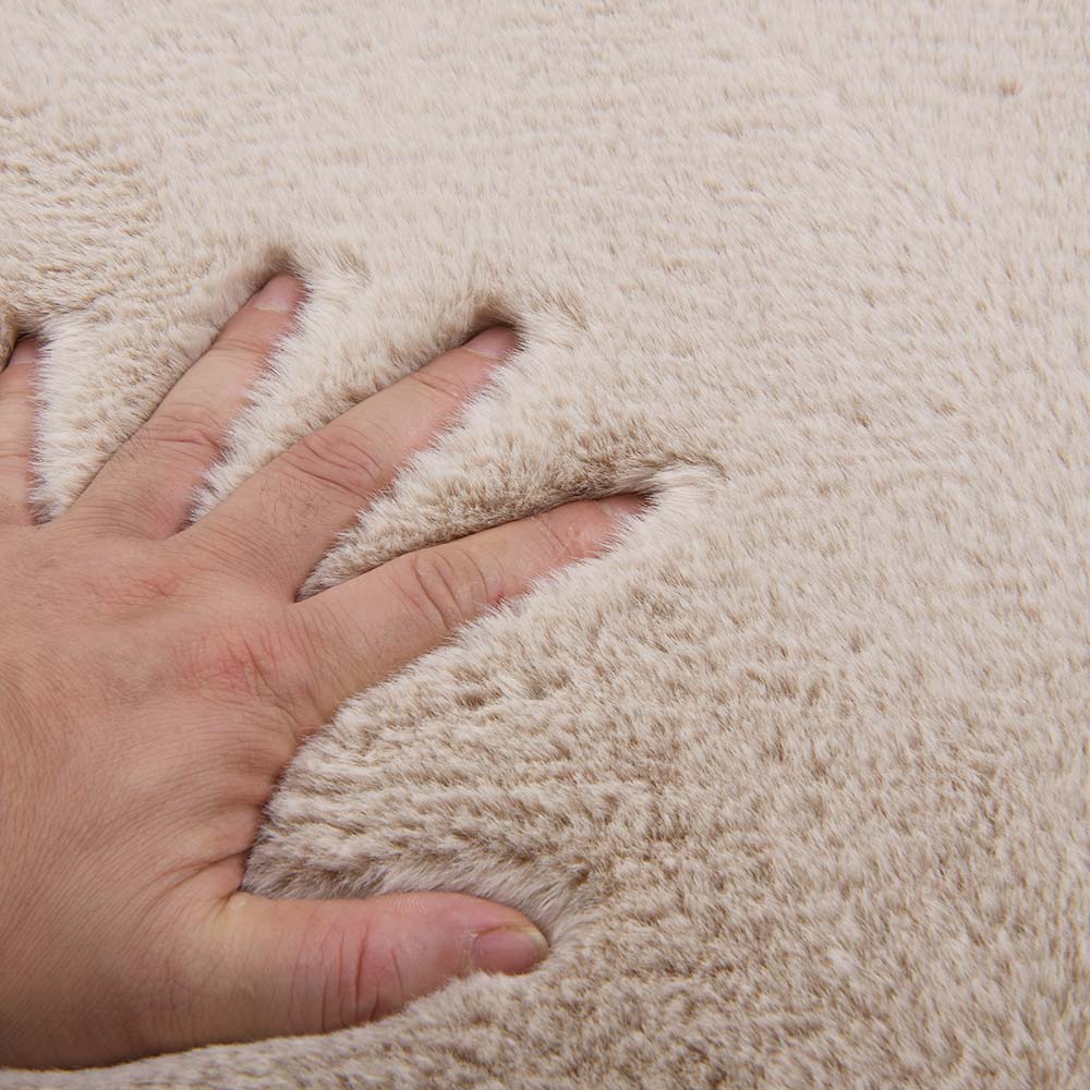 Lush Supersoft Cream Faux Fur Rug - 120 x 170 cm